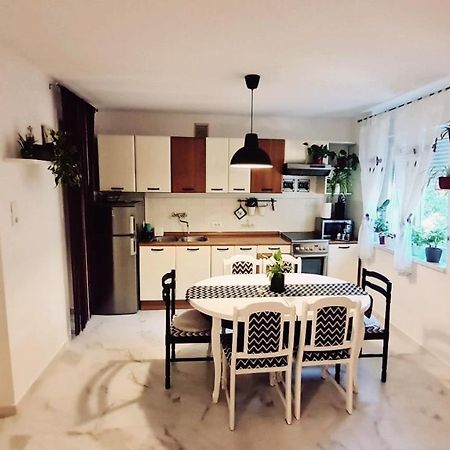 Apartment Brdo Pula Eksteriør billede